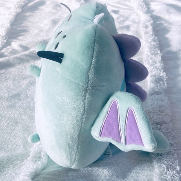 Pusheen plushie - Picture 4 of 6